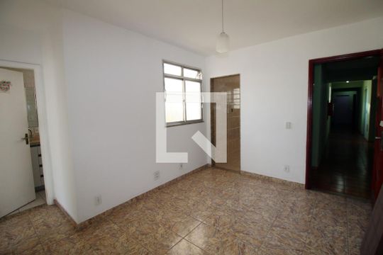 Sala de apartamento à venda com 2 quartos, 64m² em Cordovil, Rio de Janeiro