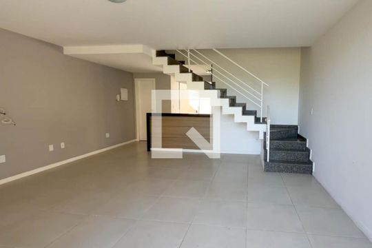 Sala de casa à venda com 2 quartos, 100m² em Engenho do Mato, Niterói