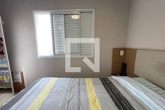 Suíte de apartamento para alugar com 3 quartos, 77m² em Jardim Esmeralda, São Paulo