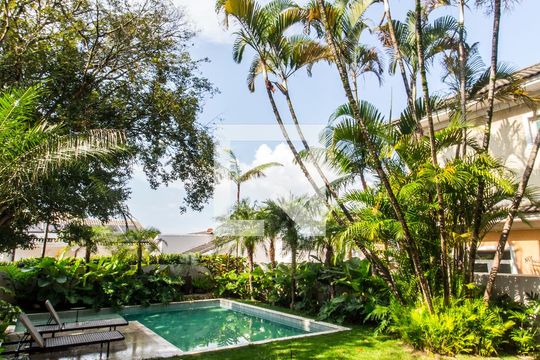 Vista da Sala de casa de condomínio à venda com 4 quartos, 465m² em Alphaville, Santana de Parnaíba