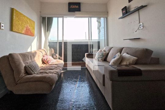 Quarto e Sala de kitnet/studio para alugar com 1 quarto, 24m² em Aparecida, Santos