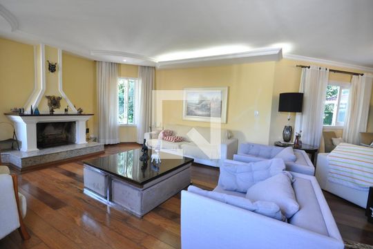 Sala de casa à venda com 4 quartos, 510m² em Sítio Barrocada, São Paulo
