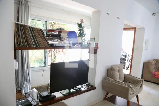Casa à venda com 3 quartos, 150m² em Santo Amaro, São Paulo