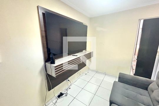 Sala de apartamento à venda com 2 quartos, 48m² em Conjunto Habitacional Padre Manoel da Nobrega, São Paulo