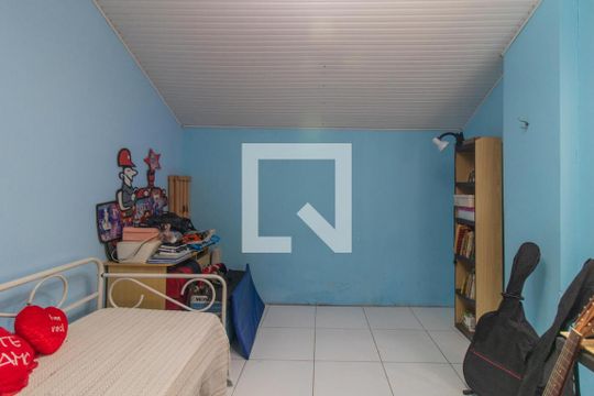 Quarto 1 de casa para alugar com 2 quartos, 120m² em Glória, Porto Alegre