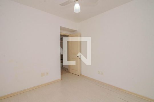 Quarto de apartamento à venda com 2 quartos, 77m² em Bela Vista, Porto Alegre