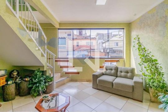 Casa à venda com 3 quartos, 353m² em Parque Peruche, São Paulo