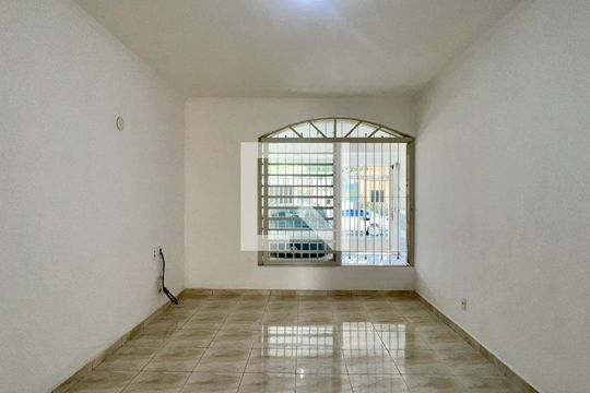 Sala de casa para alugar com 3 quartos, 240m² em Vila Madalena, São Paulo
