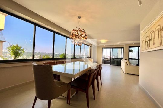 Sala de apartamento à venda com 3 quartos, 180m² em Vila Alexandria, São Paulo