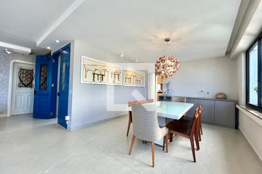Sala de apartamento à venda com 3 quartos, 180m² em Vila Alexandria, São Paulo