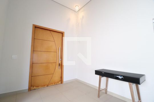 Sala de casa de condomínio para alugar com 3 quartos, 210m² em Laranjeiras, Uberlândia