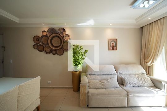 Sala de apartamento à venda com 3 quartos, 67m² em Vila Homero Thon, Santo André