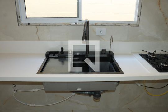 Casa de Condomínio para alugar com 3 quartos, 103m² em Caiapia, Cotia