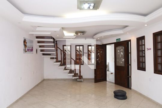 Casa à venda com 6 quartos, 355m² em Jardim Helena, São Paulo