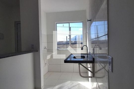 Cozinha de casa para alugar com 1 quarto, 42m² em Ipiranga, Nova Iguaçu