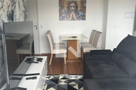 Sala de apartamento para alugar com 2 quartos, 56m² em Jardim Recanto Suave, Cotia