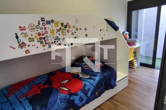 Casa à venda com 3 quartos, 240m² em Swiss Park, Campinas