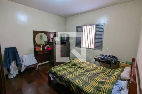 Casa à venda com 3 quartos, 131m² em Jordanópolis, São Paulo