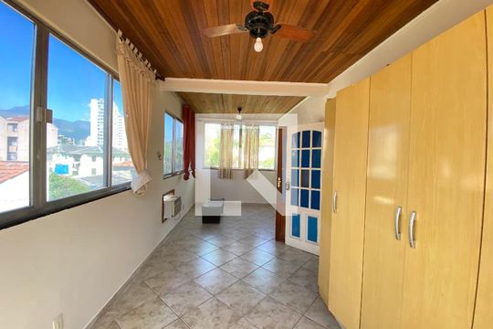 Casa para alugar com 1 quarto, 58m² em Cachambi, Rio de Janeiro