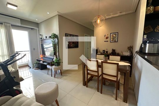 Sala de apartamento à venda com 3 quartos, 71m² em Nucleo Residencial Celia Mota, Barueri
