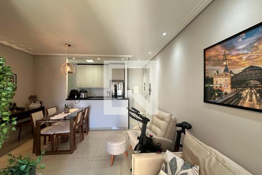 Sala de apartamento à venda com 3 quartos, 71m² em Nucleo Residencial Celia Mota, Barueri