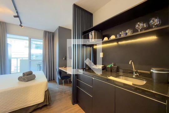 Studio de kitnet/studio para alugar com 1 quarto, 24m² em Jardim Paulistano, São Paulo