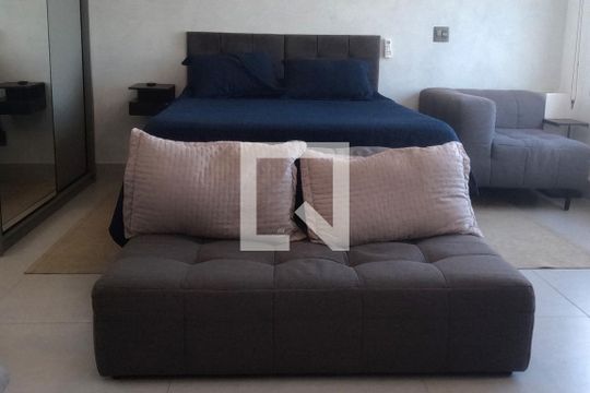 Sala/Quarto de kitnet/studio para alugar com 1 quarto, 45m² em José Menino, Santos
