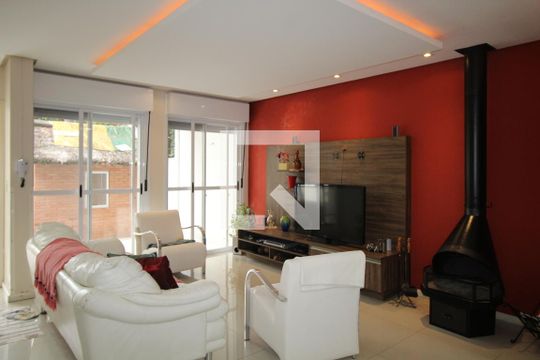 Casa à venda com 3 quartos, 492m² em Vila Jardim, Porto Alegre