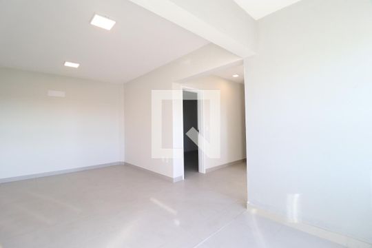 Sala de apartamento para alugar com 2 quartos, 79m² em Santa Mônica, Uberlândia