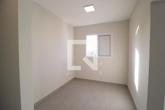 Sala de TV de apartamento para alugar com 2 quartos, 79m² em Santa Mônica, Uberlândia