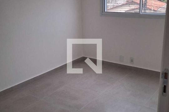 Quarto de apartamento para alugar com 2 quartos, 45m² em Jardim Santa Rosália, Sorocaba