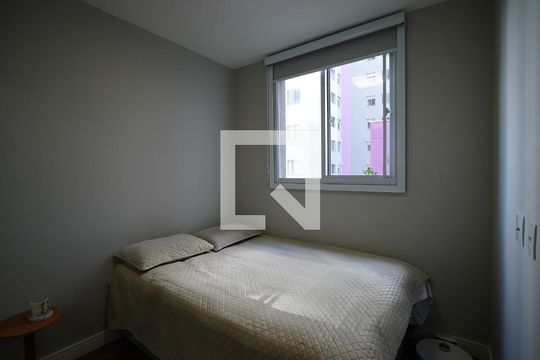 Quarto 2 de apartamento à venda com 2 quartos, 40m² em Jardim, Santo André