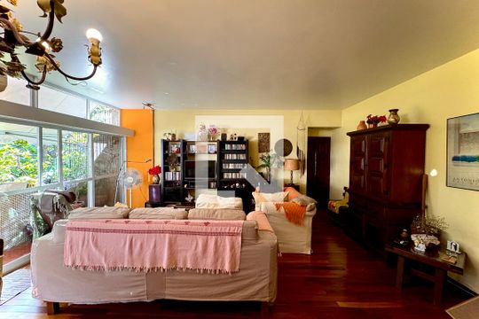 Apartamento à venda com 3 quartos, 136m² em Laranjeiras, Rio de Janeiro