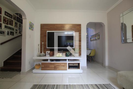 Casa à venda com 3 quartos, 87m² em Cambuci, São Paulo