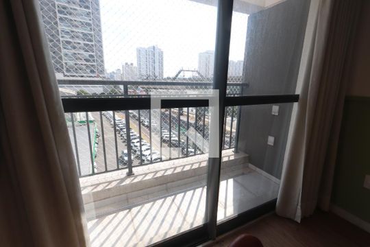 Varanda de kitnet/studio para alugar com 1 quarto, 55m² em Jardim Independência (são Paulo), São Paulo