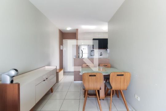Sala de apartamento à venda com 2 quartos, 52m² em Itaquera, São Paulo