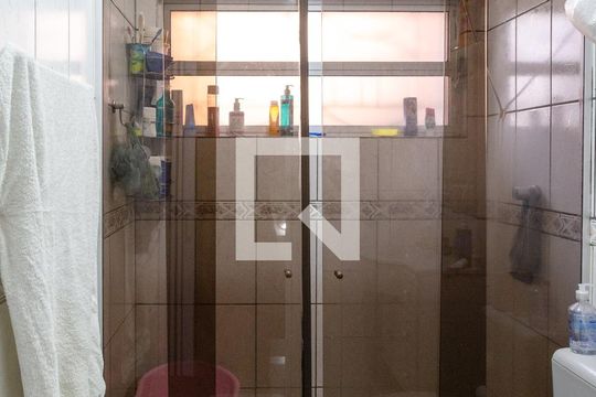 Banheiro 1 de casa para alugar com 3 quartos, 260m² em Jardim Aida, Guarulhos