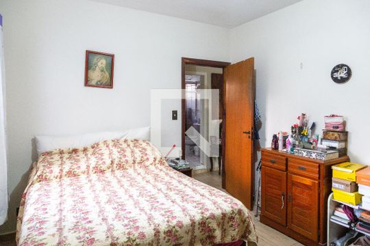 Quarto 1 de casa para alugar com 3 quartos, 260m² em Jardim Aida, Guarulhos