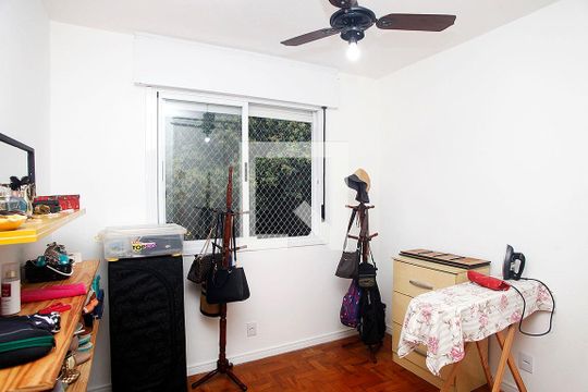 Quarto 2 de apartamento à venda com 3 quartos, 76m² em Rio Branco, Porto Alegre