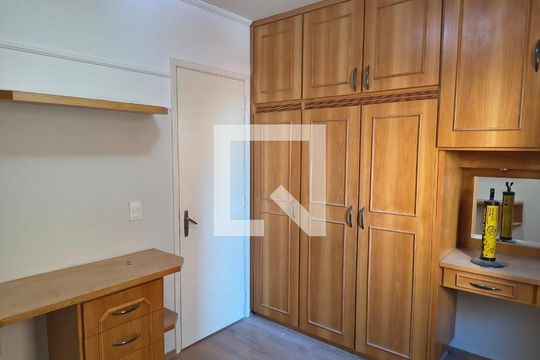 Quarto de apartamento à venda com 3 quartos, 96m² em Vila das Hortencias, Jundiaí