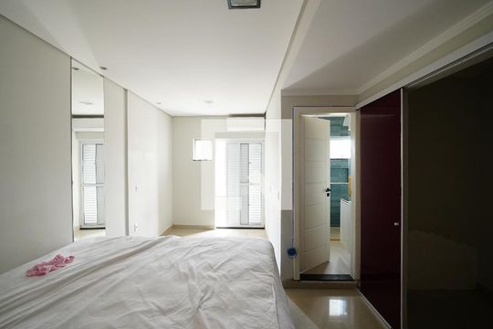 Quarto Suíte de apartamento à venda com 1 quarto, 70m² em Parque Jaçatuba, Santo André