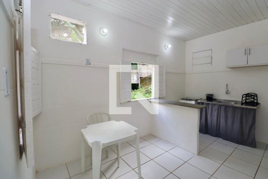 Kitnet/Studio para alugar com 1 quarto, 21m² em Patamares, Salvador