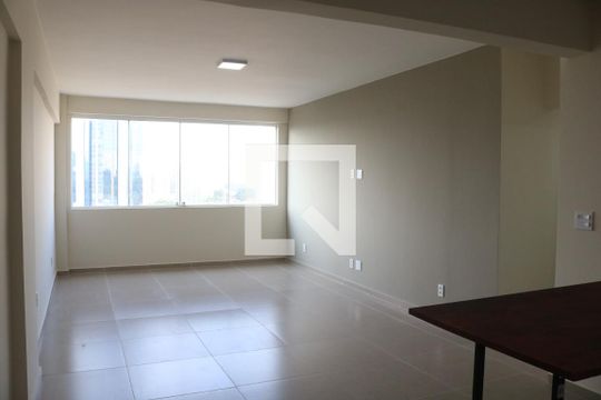 Sala de apartamento para alugar com 3 quartos, 100m² em Água Branca, São Paulo