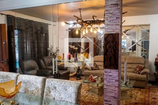 Sala de casa à venda com 3 quartos, 192m² em Jardim Taboao, São Paulo