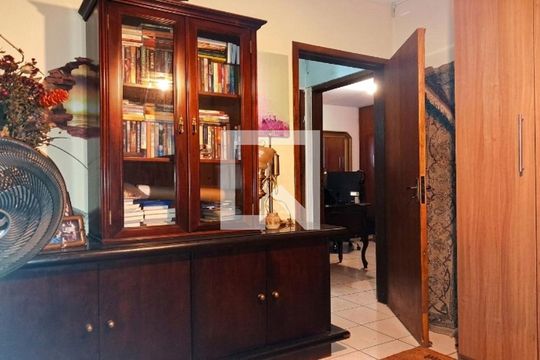 Sala de casa à venda com 3 quartos, 192m² em Jardim Taboao, São Paulo