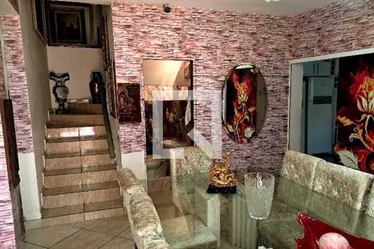 Sala de casa à venda com 3 quartos, 192m² em Jardim Taboao, São Paulo