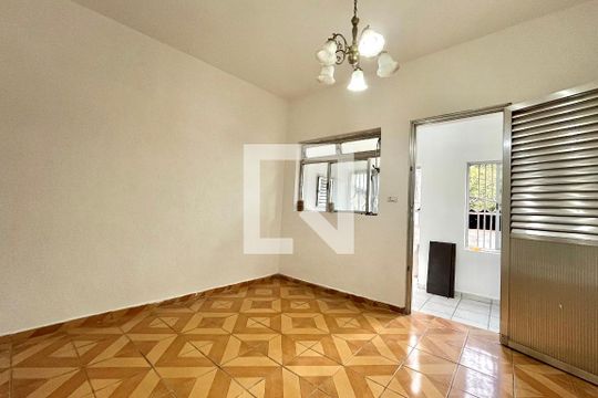 Casa à venda com 3 quartos, 150m² em Americanópolis, São Paulo