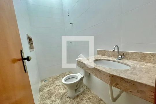 Casa para alugar com 3 quartos, 94m² em Santa Amelia, Belo Horizonte