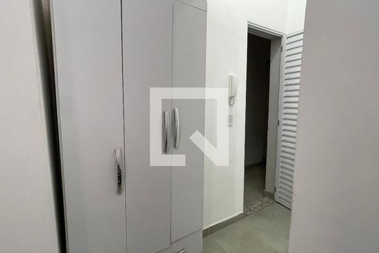 Kitnet/Studio para alugar com 1 quarto, 14m² em Rio Pequeno, São Paulo