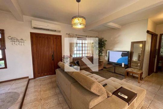 Casa à venda com 3 quartos, 235m² em Primavera, Novo Hamburgo